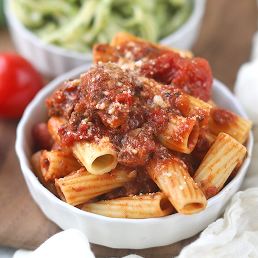 3 Homemade Pasta Sauce Recipes: Recipes for Red Meat Sauce, Pesto Saue