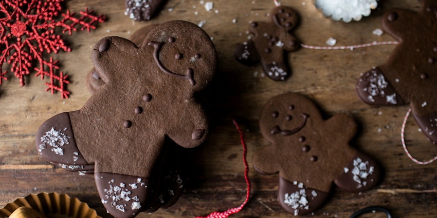 Chocolate Dipped Gingerbread Cookies with Vanilla Salt