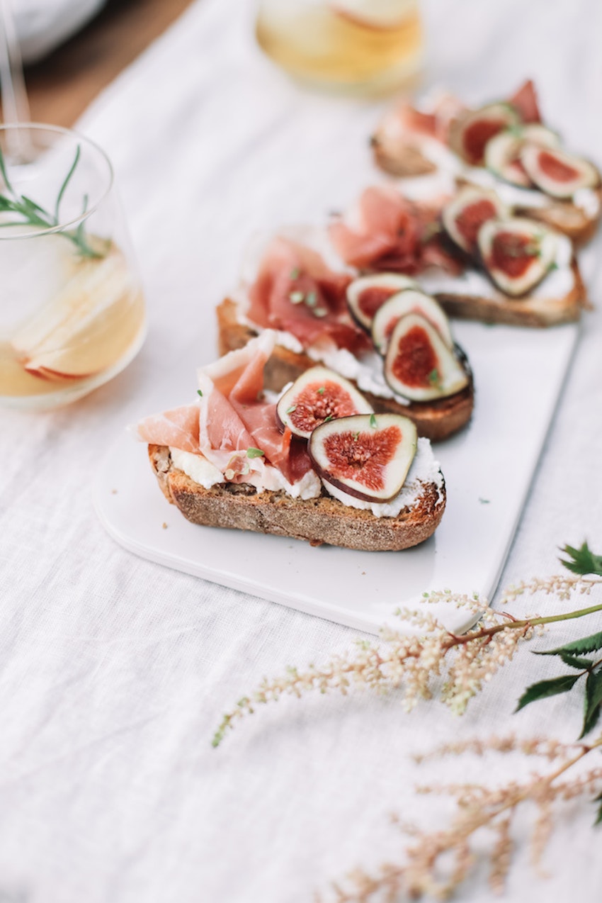 Fig & Prosciutto Crostini You Should Make for Your Next Party