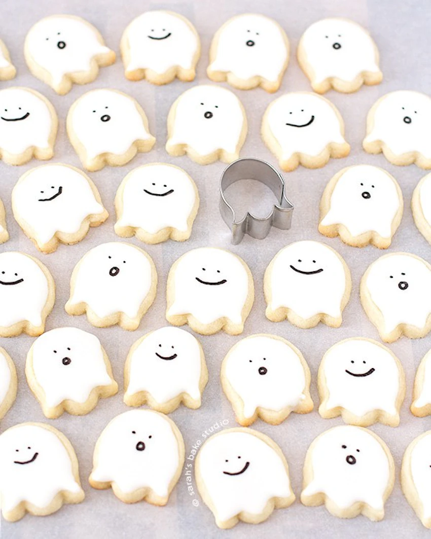 Happy Little Ghost Sugar Cookies 02 C Sm