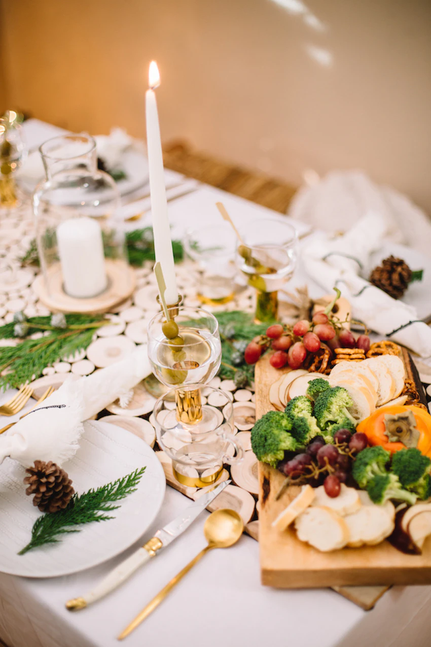 Modest winter wonderland table setting Create The Perfect Rustic Holiday Table Setting Inspired Home
