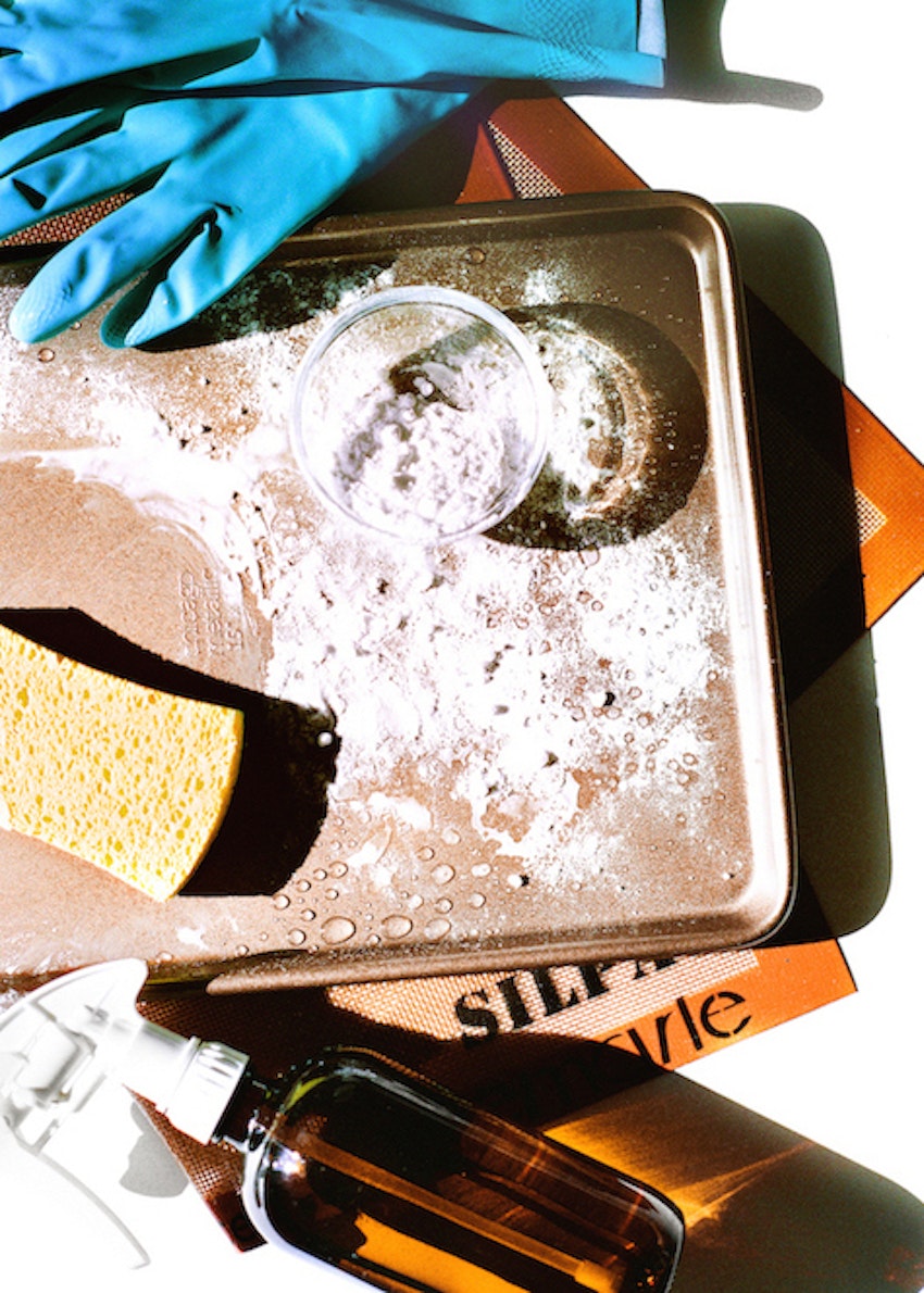 How to Clean Your Baking Sheets