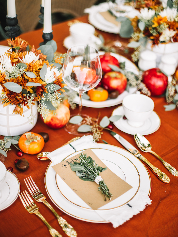 A Vintage, Yet Modern Thanksgiving Table Setting | The Inspired Home