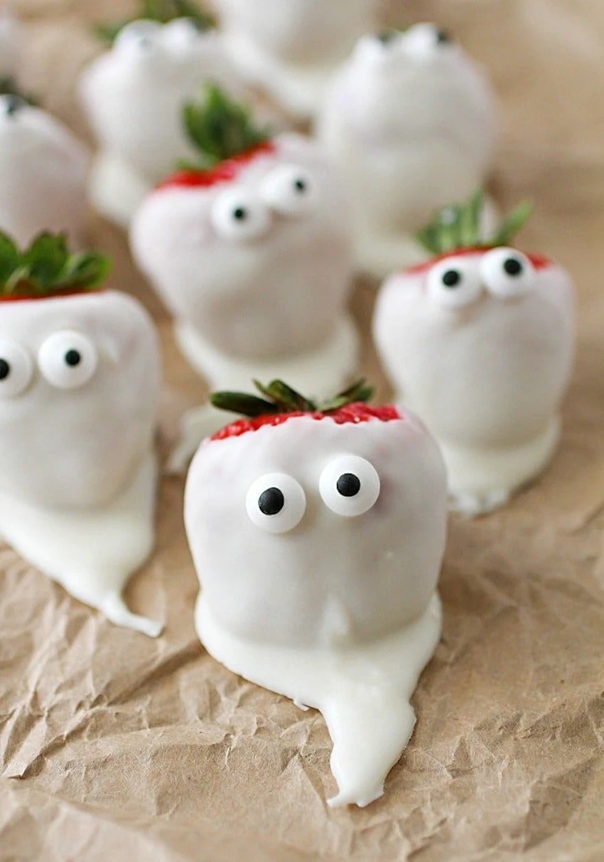 Chocolate Covered Strawberry Ghosts 4