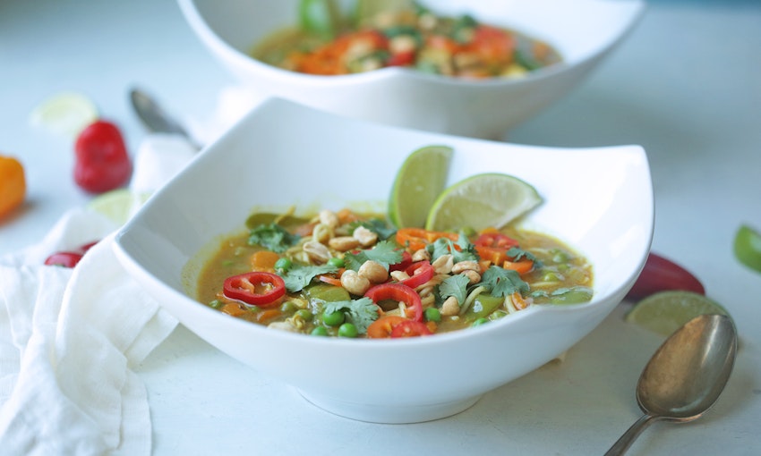 Slow Cooker Curry Chicken Noodle Soup Recipe