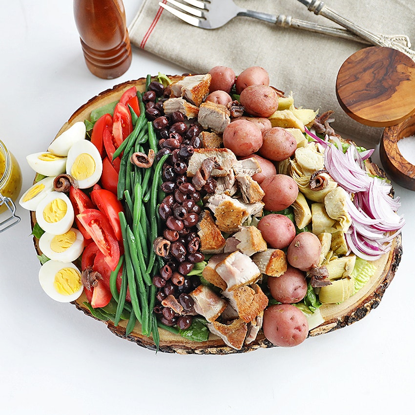 A Classic Niçoise Salad with Fresh Grilled Tuna