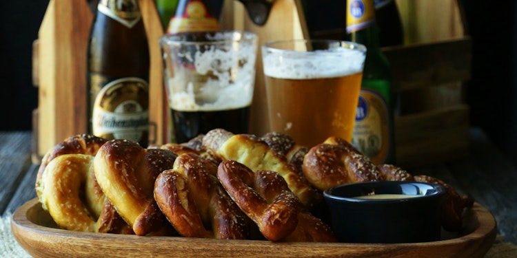 oktoberfest-homemade-pretzels-german-beer-cheese-sauce-recipe-the