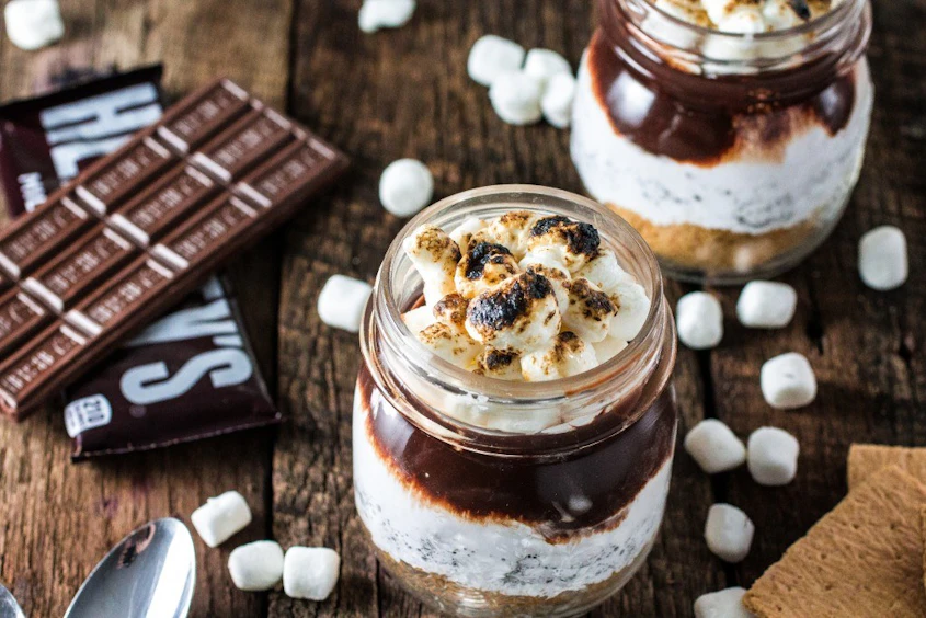 24 Delectable Mason Jar Dessert Recipes | The Inspired Home